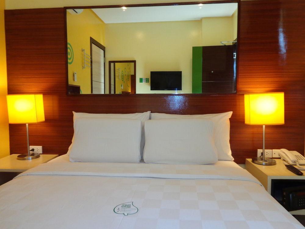 Go Hotels Tacloban Exterior photo