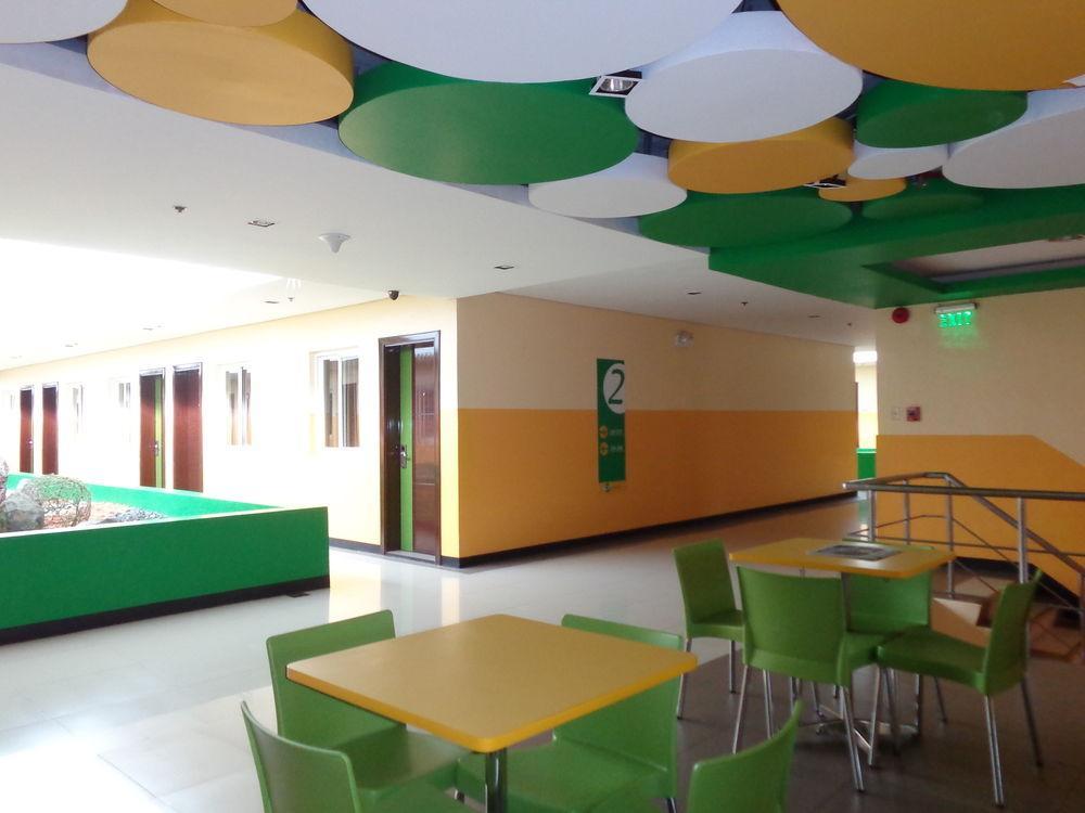 Go Hotels Tacloban Exterior photo