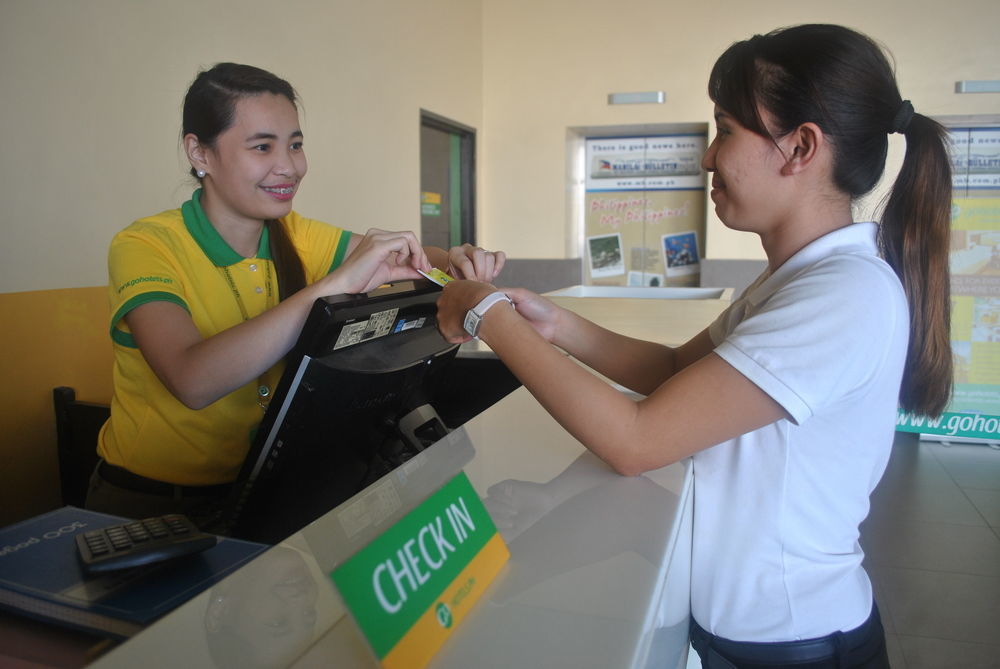 Go Hotels Tacloban Exterior photo