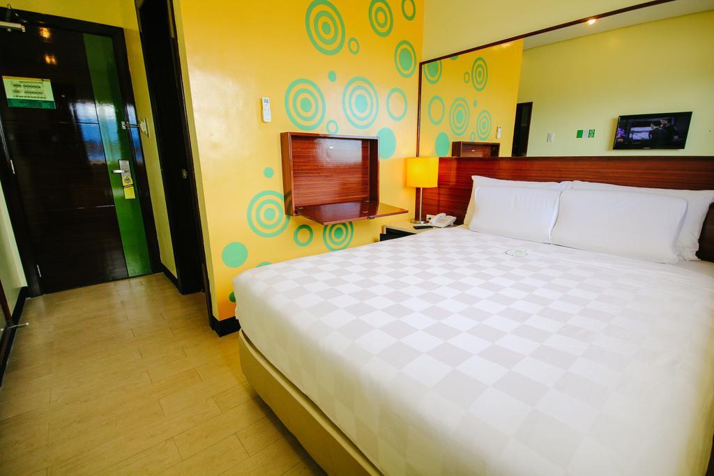 Go Hotels Tacloban Exterior photo
