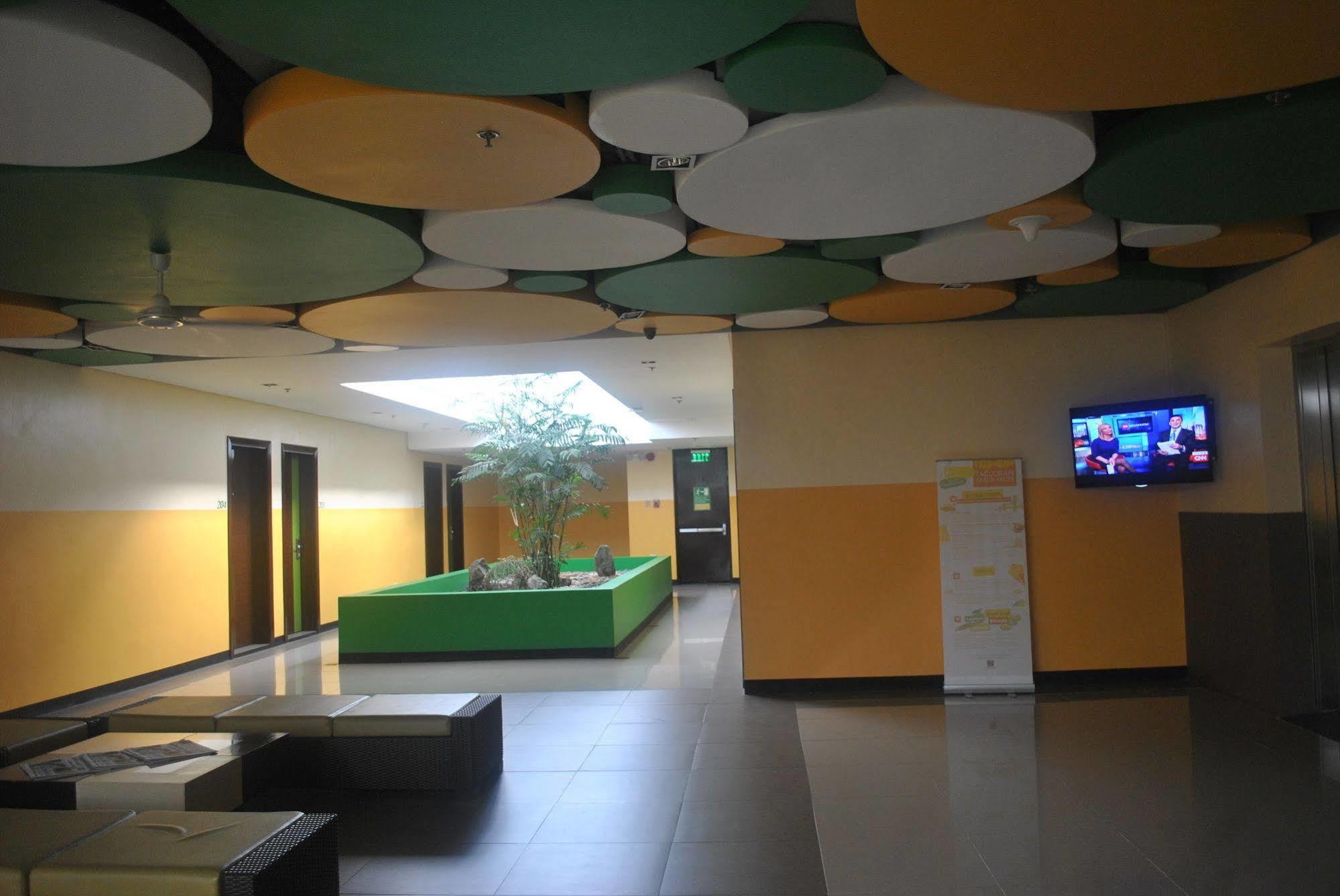 Go Hotels Tacloban Exterior photo