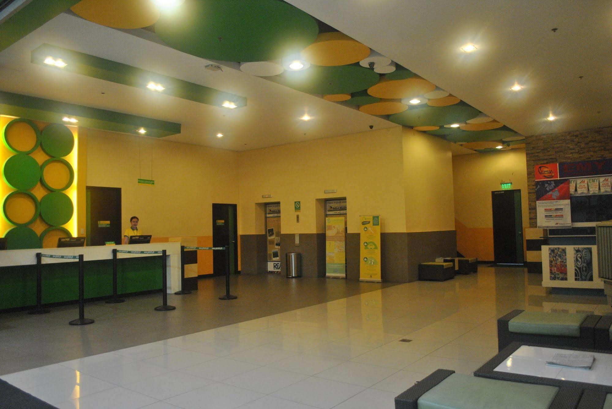 Go Hotels Tacloban Exterior photo